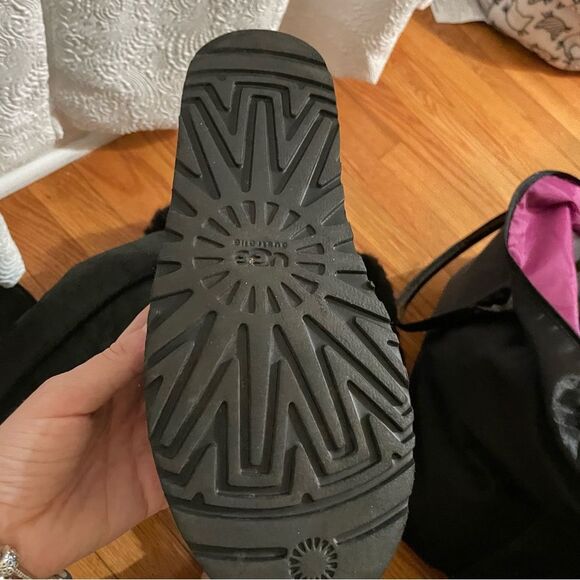 Ugg Bailey button over the knee black fur boots size 7 - Picture 4 of 5